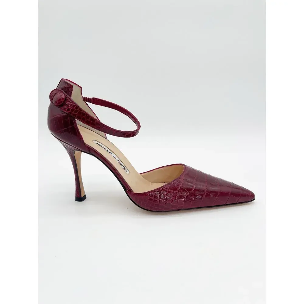 Manolo Blahnik Vintage Burgundy Exotic Alligator Leather Ankle Strap Heels IT 40